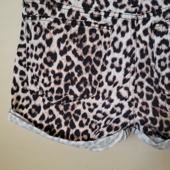 Rag & Bone Rolled Cuff Snow Leopard Print Jean Shorts - Picture 9 of 16